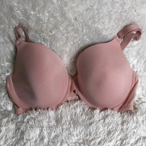 🌸NEW🌸 FRUIT OF THE LOOM T-Shirt Bra.